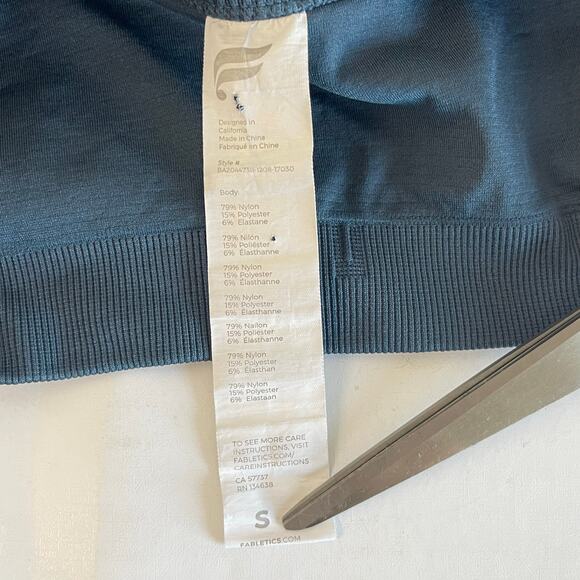 Fabletics Jas Seamless Sports Bra Blue - Size S - Picture 4 of 4